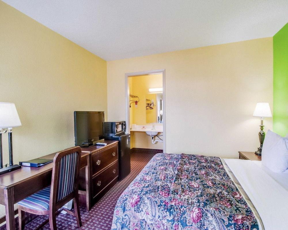 Econo Lodge Marion I-81 Eksteriør billede