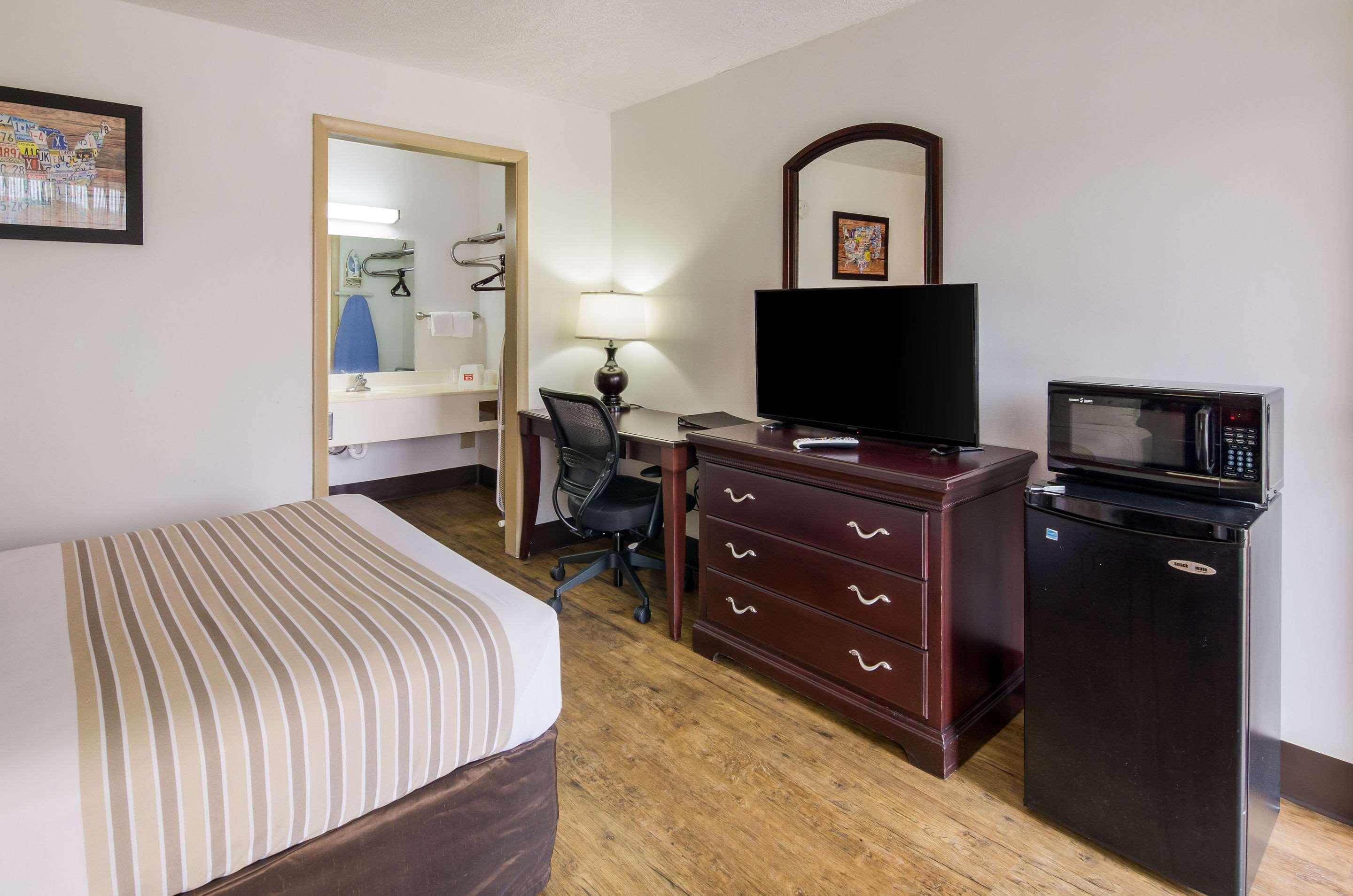 Econo Lodge Marion I-81 Eksteriør billede